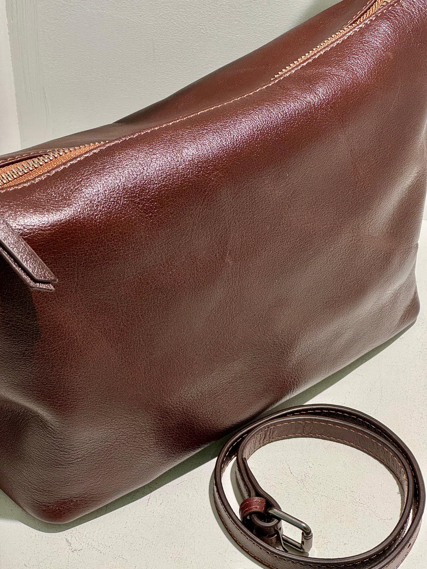 Elegant Vegetable Tanned Leather Bag