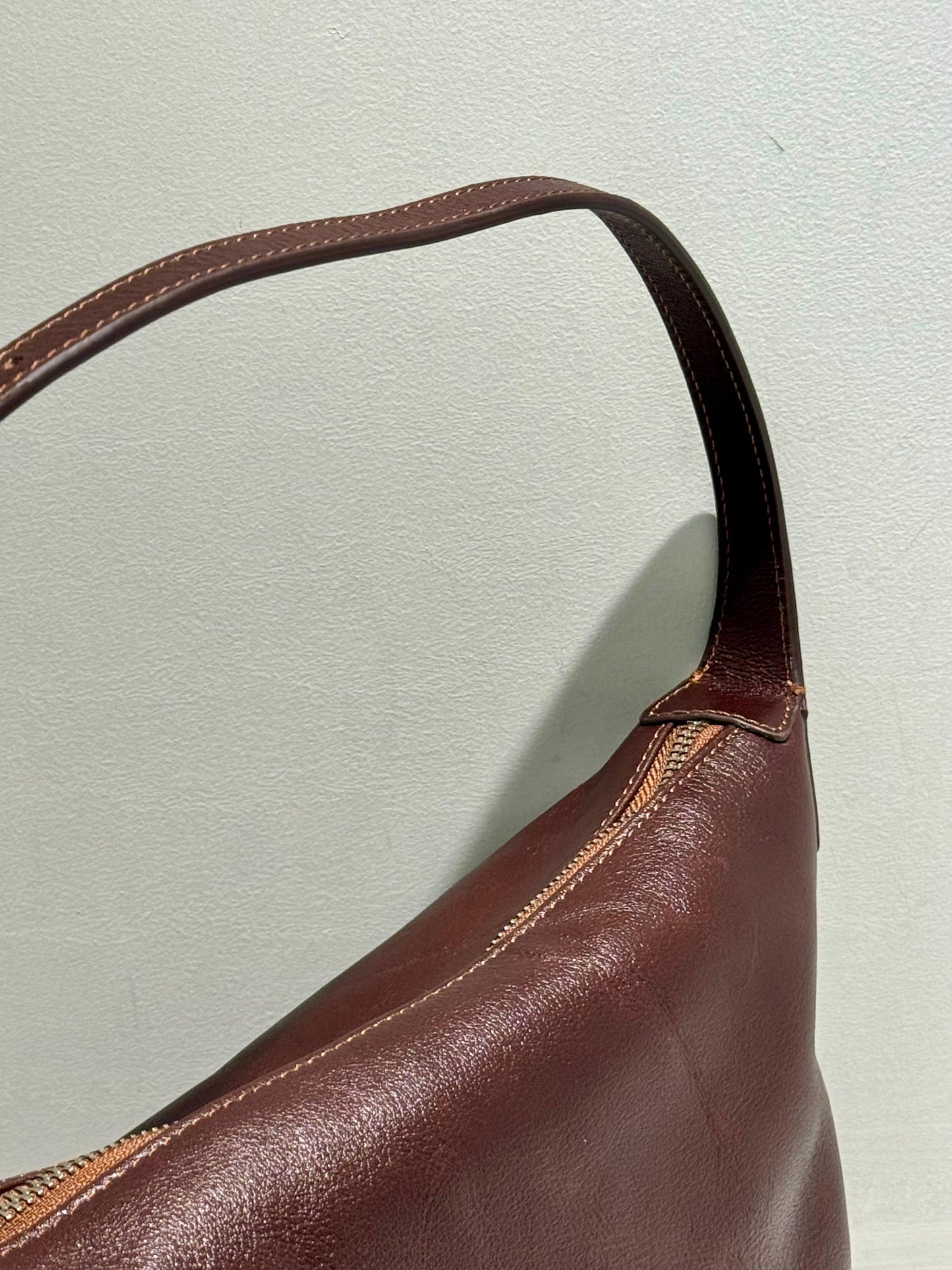 Elegant Vegetable Tanned Leather Bag