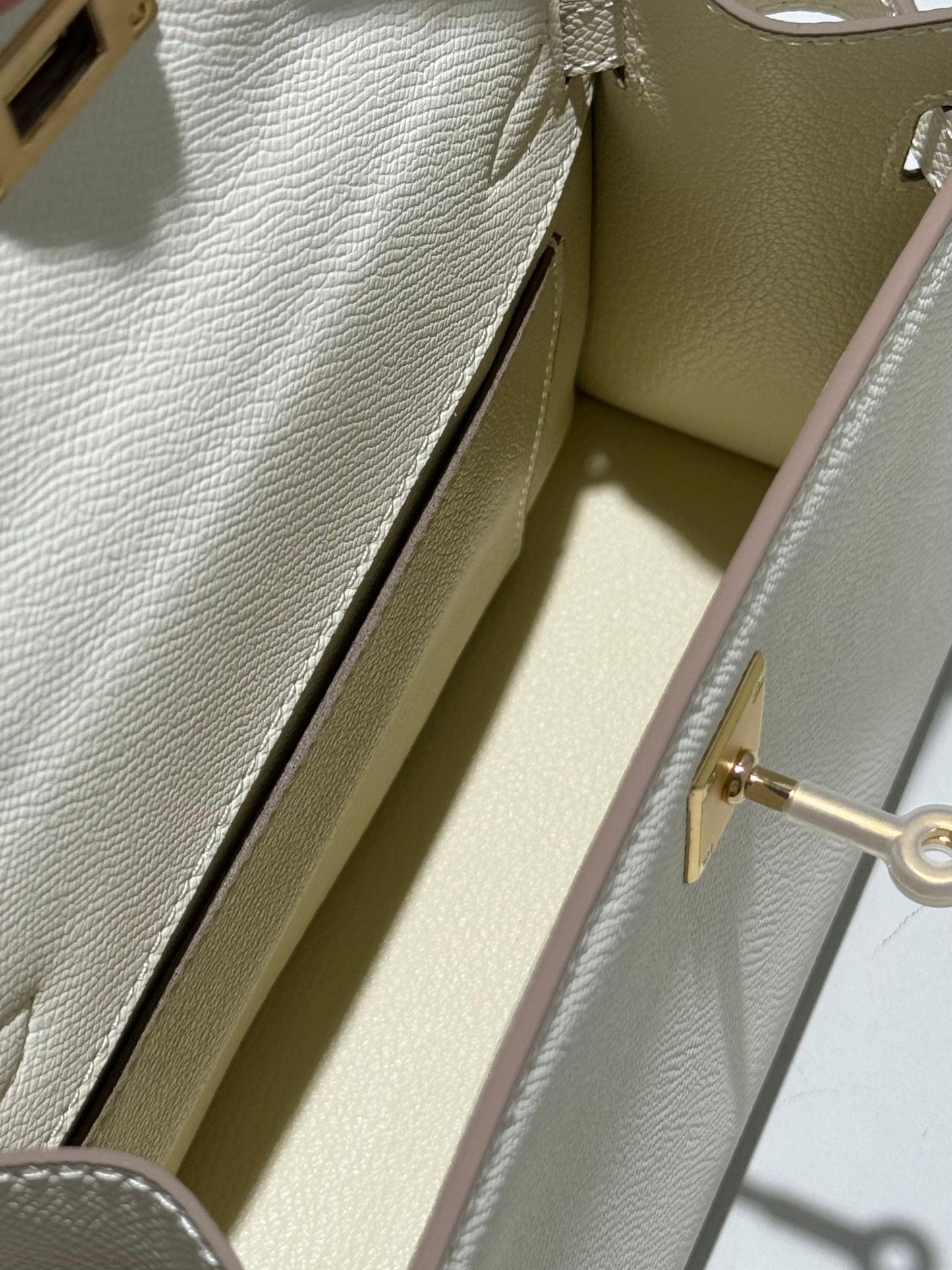 Embossed Leather Bag Kelly Inspired