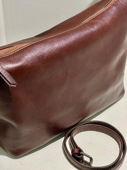 Elegant Vegetable Tanned Leather Bag