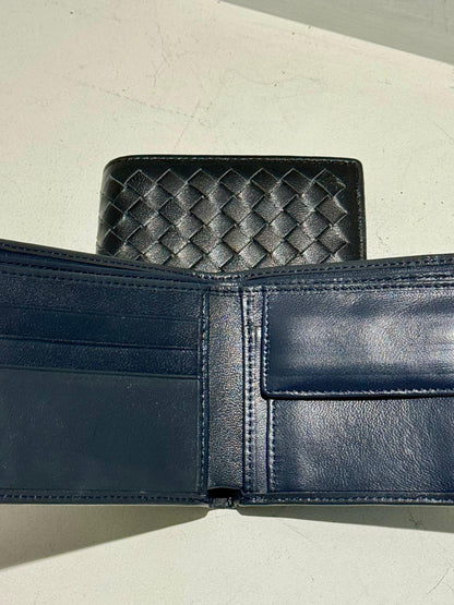 Compact Woven Bi-Fold Wallet