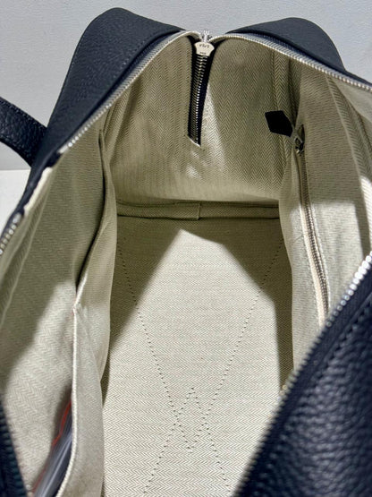 Elegant Togo Leather Bag