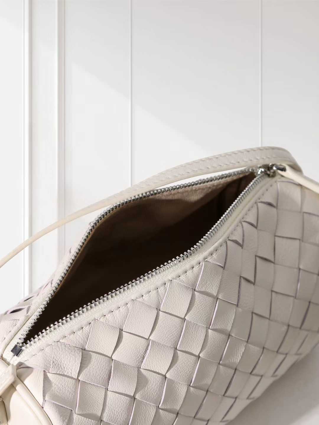 Pleated Leather Bag - White