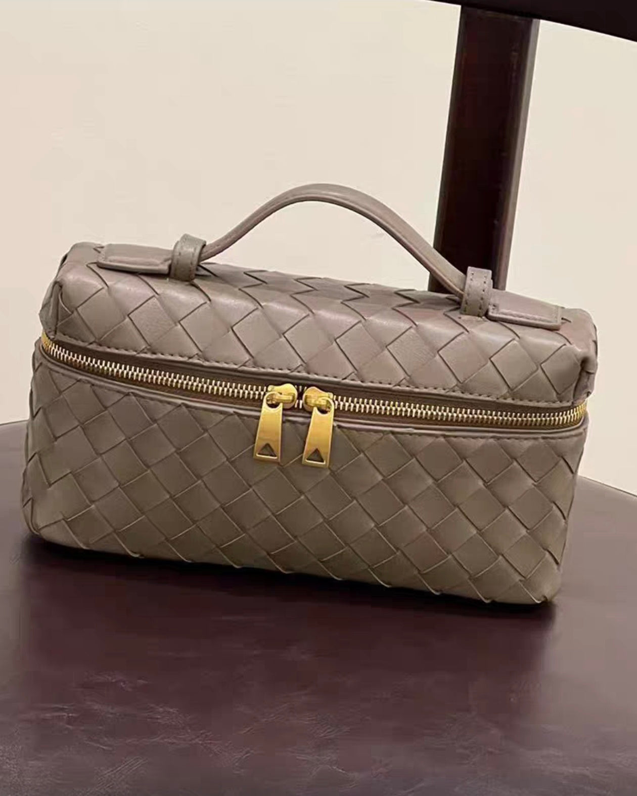 Intrecciato Leather Vanity Case