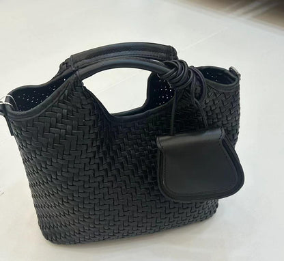 Versatile handmade handbag